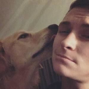 Meet your Posher, Ethan